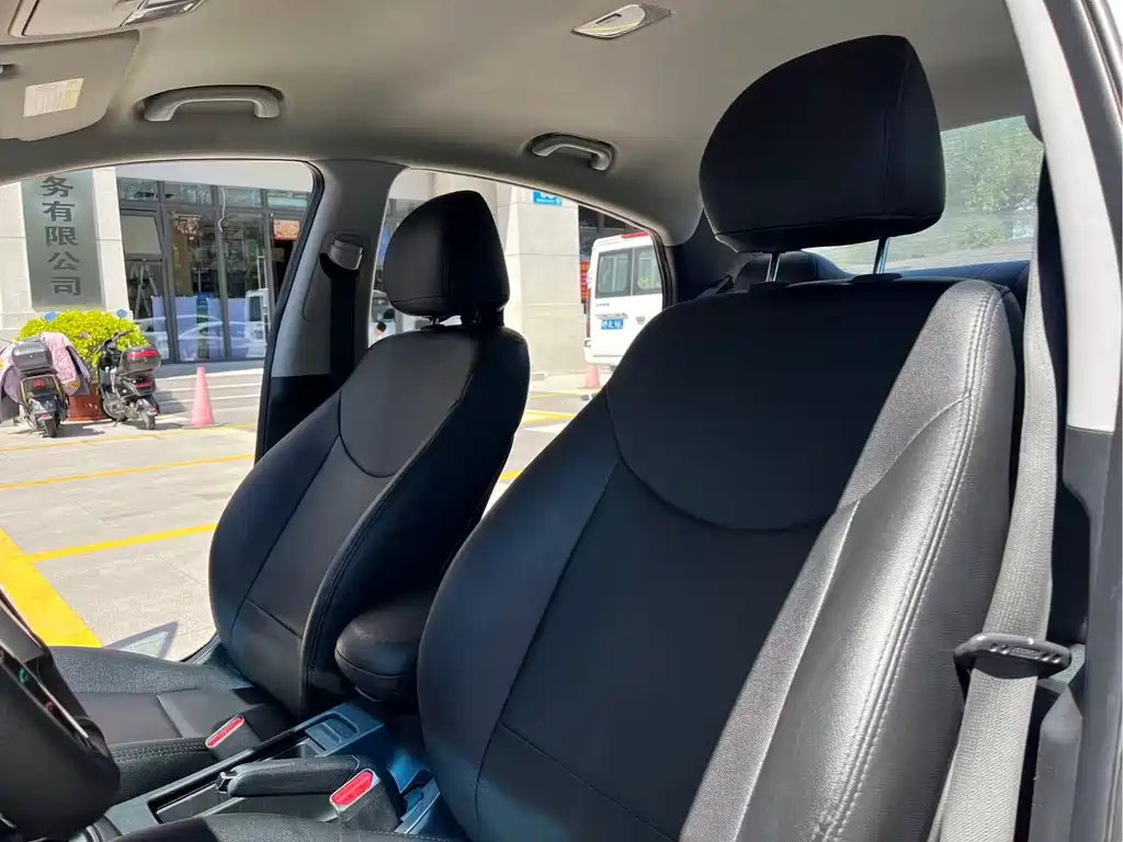 Hyundai Elantra Langdong 2018 — фото 13