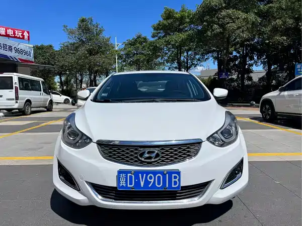 Hyundai Elantra Langdong 2016