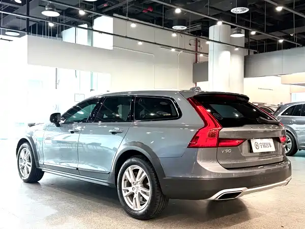 Volvo V90 2019