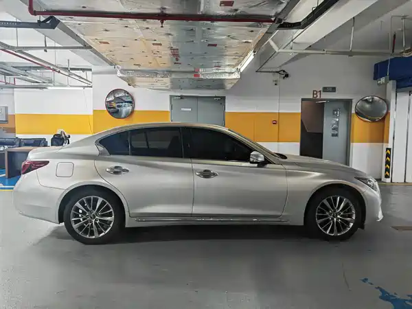 Infiniti Q50L 2018