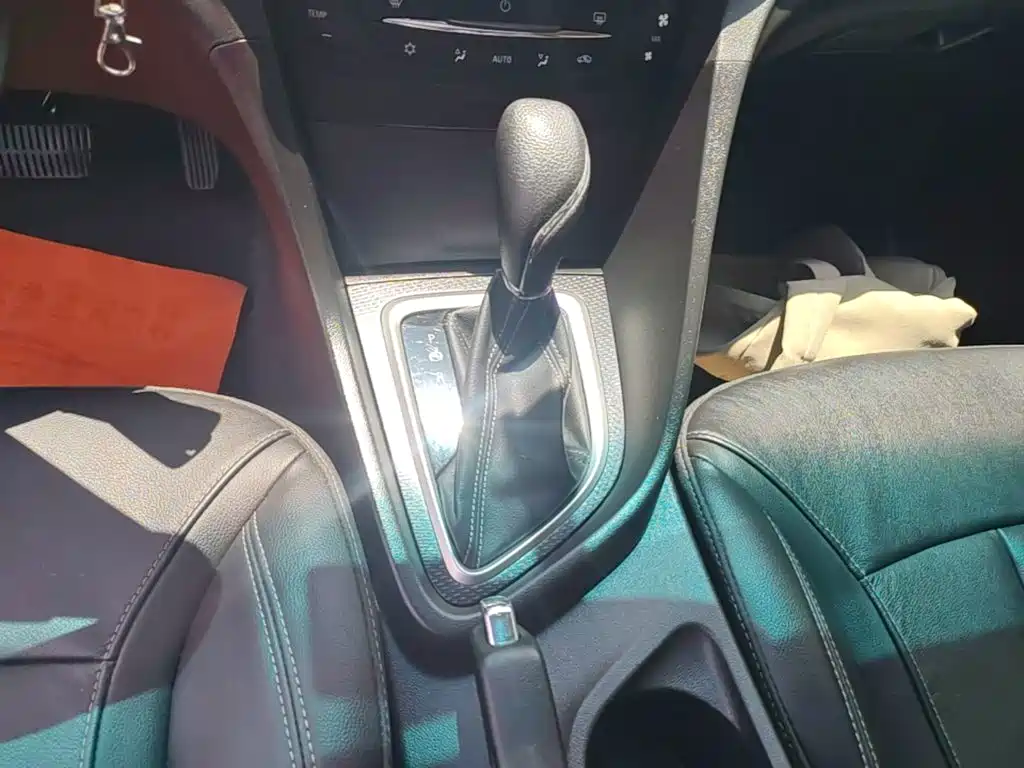 Buick Excelle 2019 — фото 14