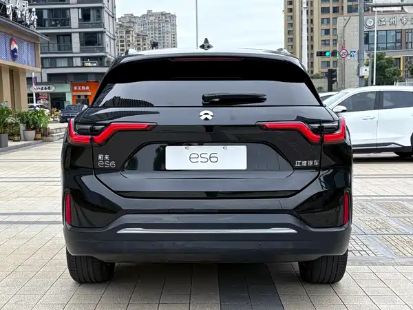 NIO ES6 2020