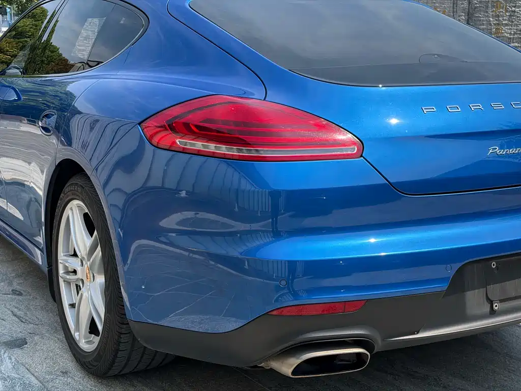 Porsche Panamera 2016 — фото 9