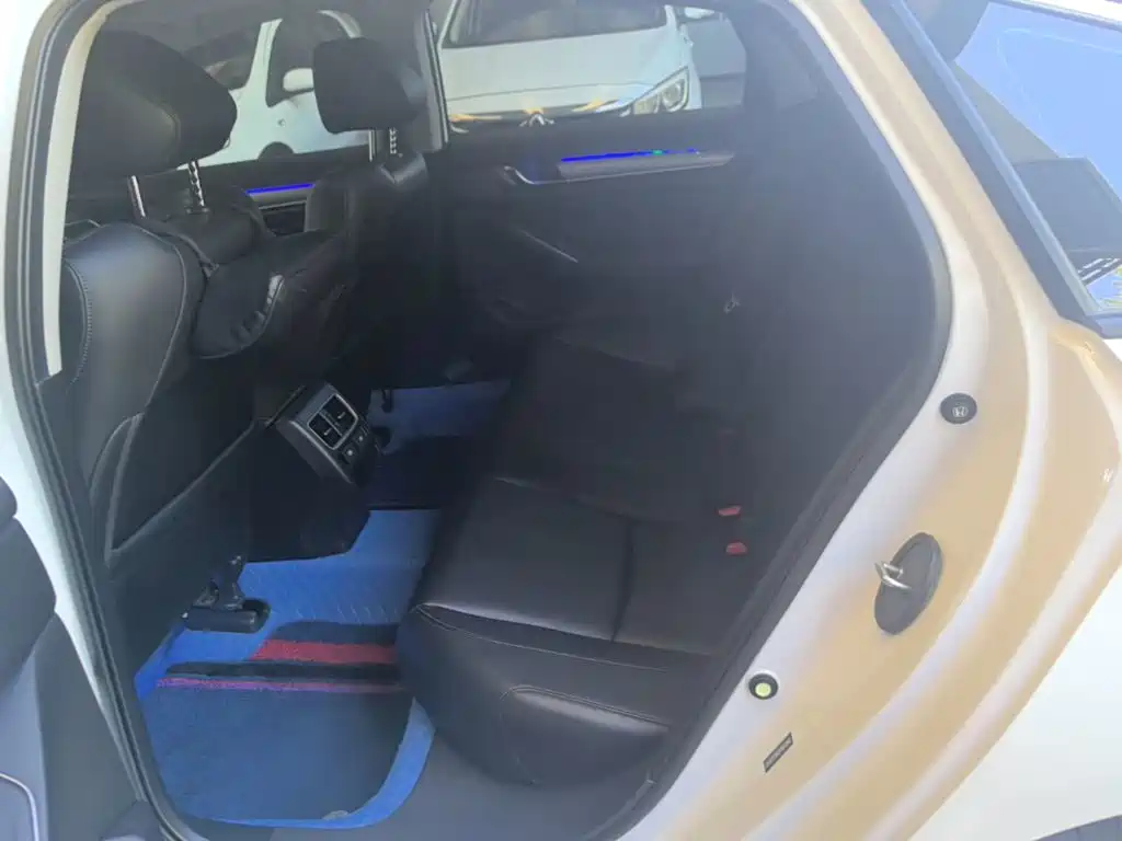 Honda Accord 2023 — фото 17