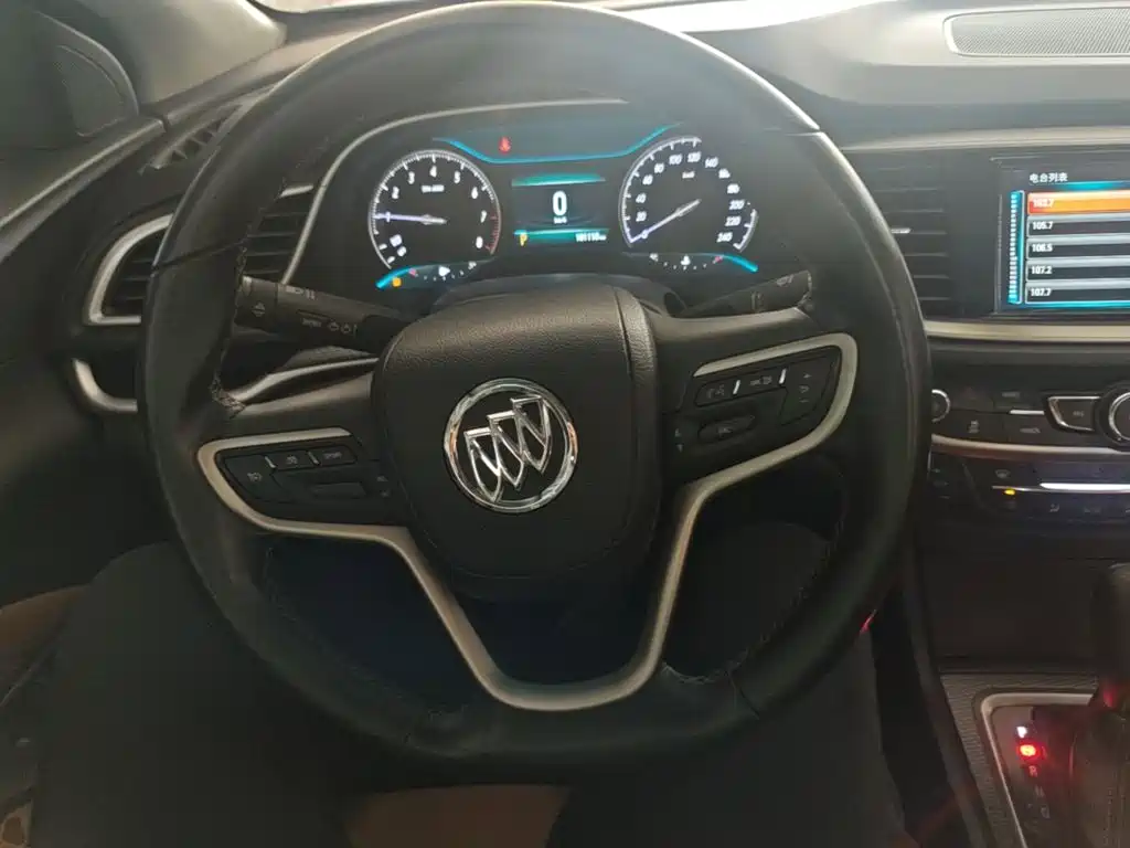 Buick Excelle GT 2018 — фото 11