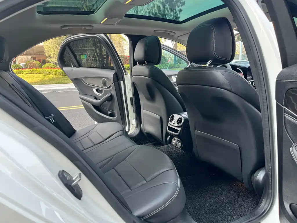 Mercedes-Benz C-Class 2020 — фото 12