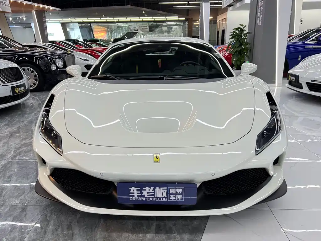 Ferrari F8 2023 — фото 2