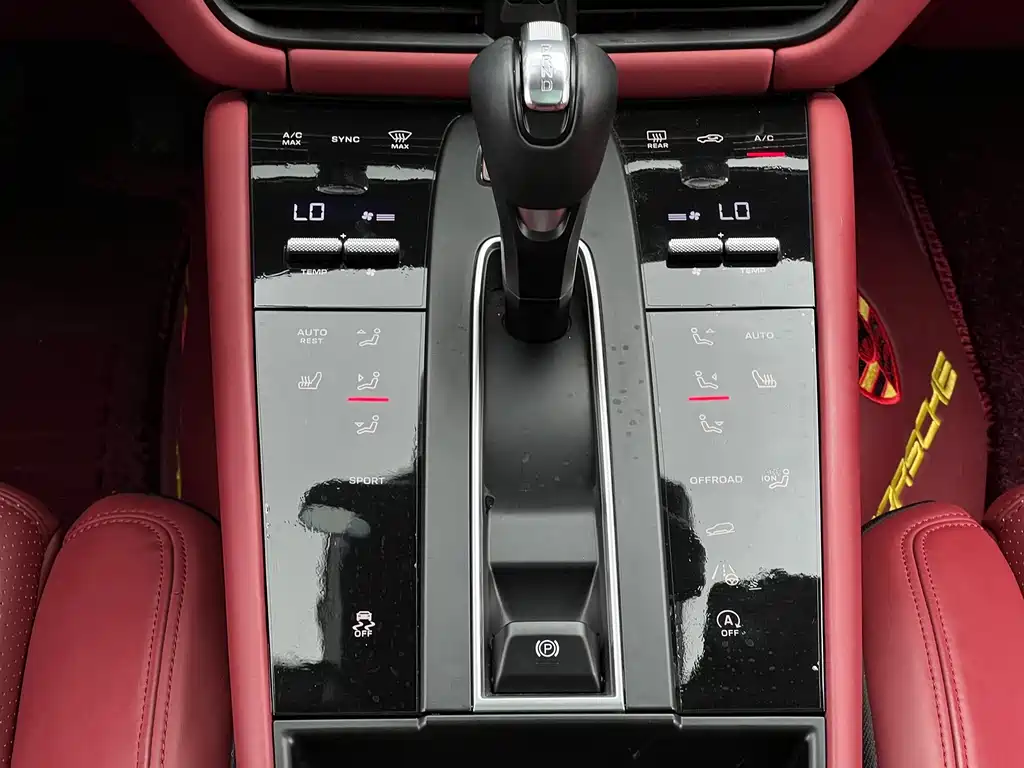 Porsche Macan 2022 — фото 18