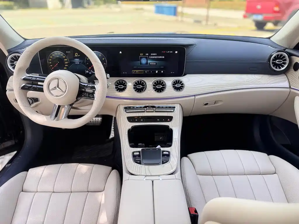 Mercedes-Benz E-Class 2023 — фото 3