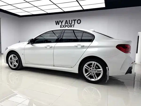 BMW 1 Series 2022