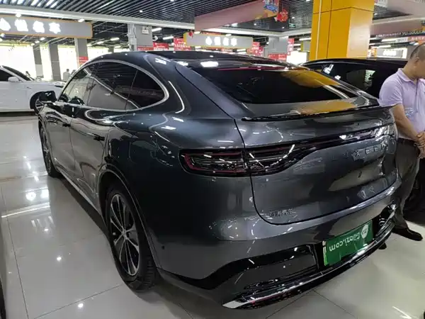 Luxeed R7 2025
