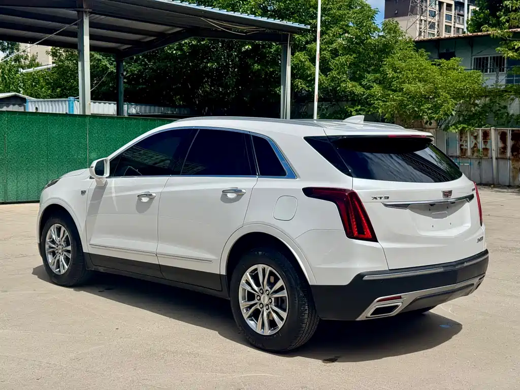 Cadillac XT5 2020 — фото 4