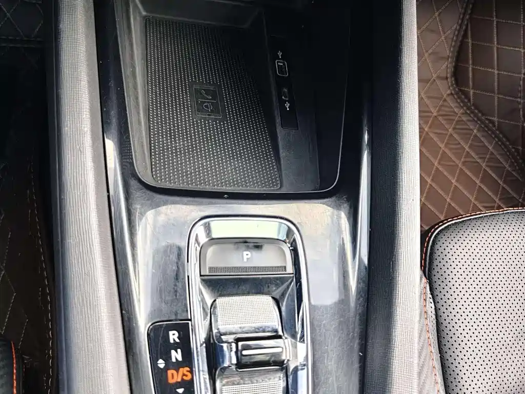 Skoda Octavia 2022 — фото 17