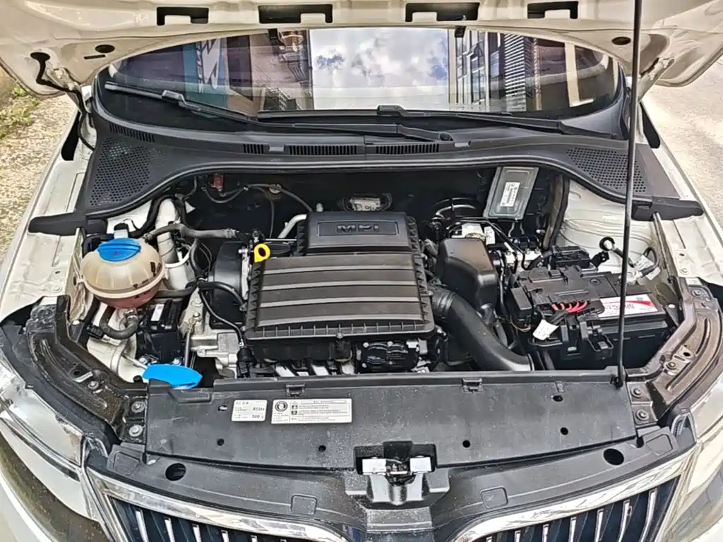 Skoda Rapid 2018 — фото 20