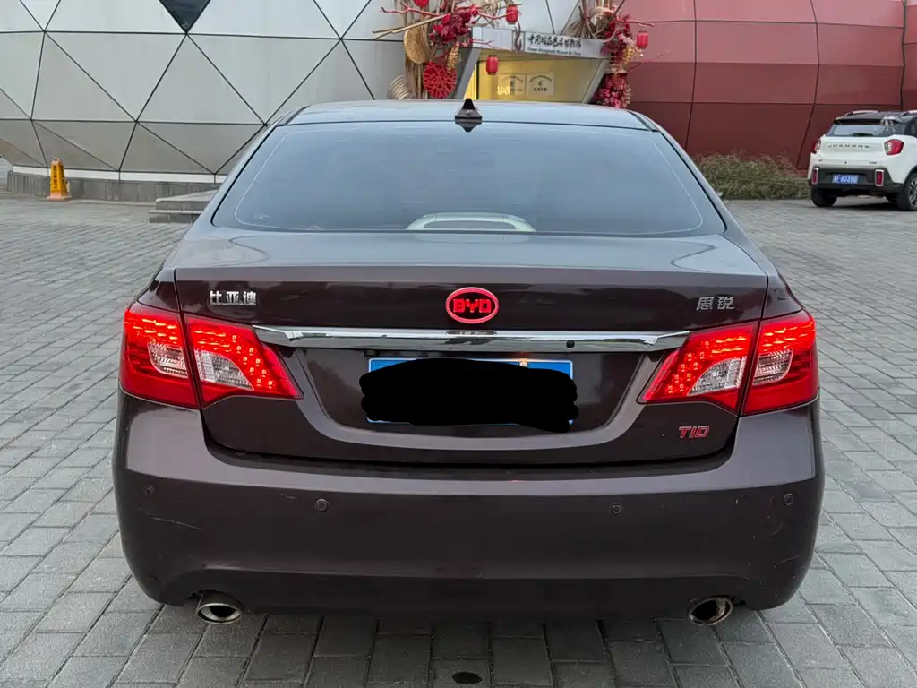 BYD Surui 2014 — фото 5