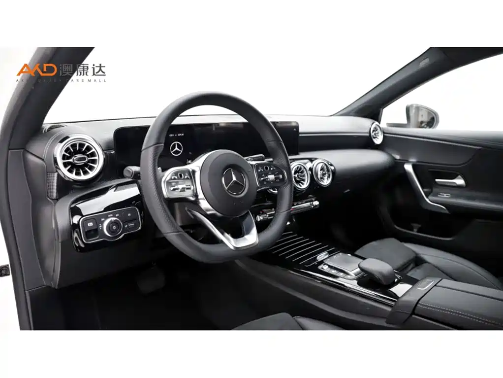 Mercedes-Benz A-Class 2022 — фото 6
