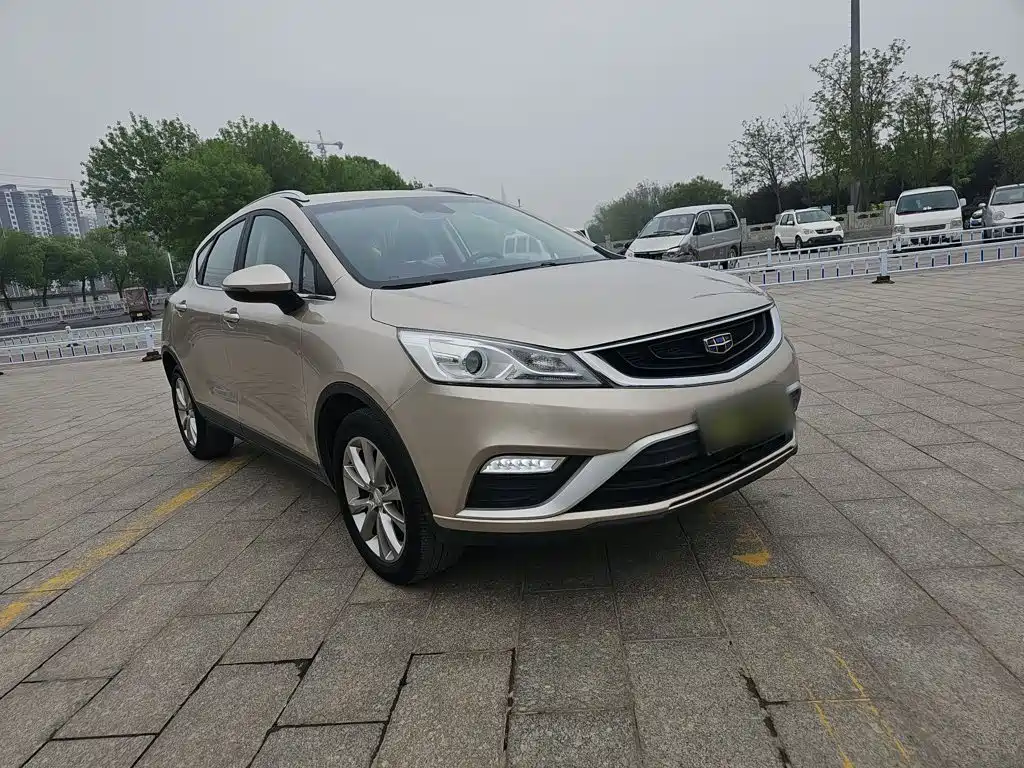 Geely Emgrand GS 2019 — фото 12