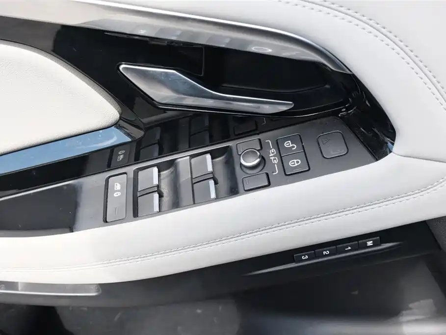 Land Rover Evoque 2020 — фото 20