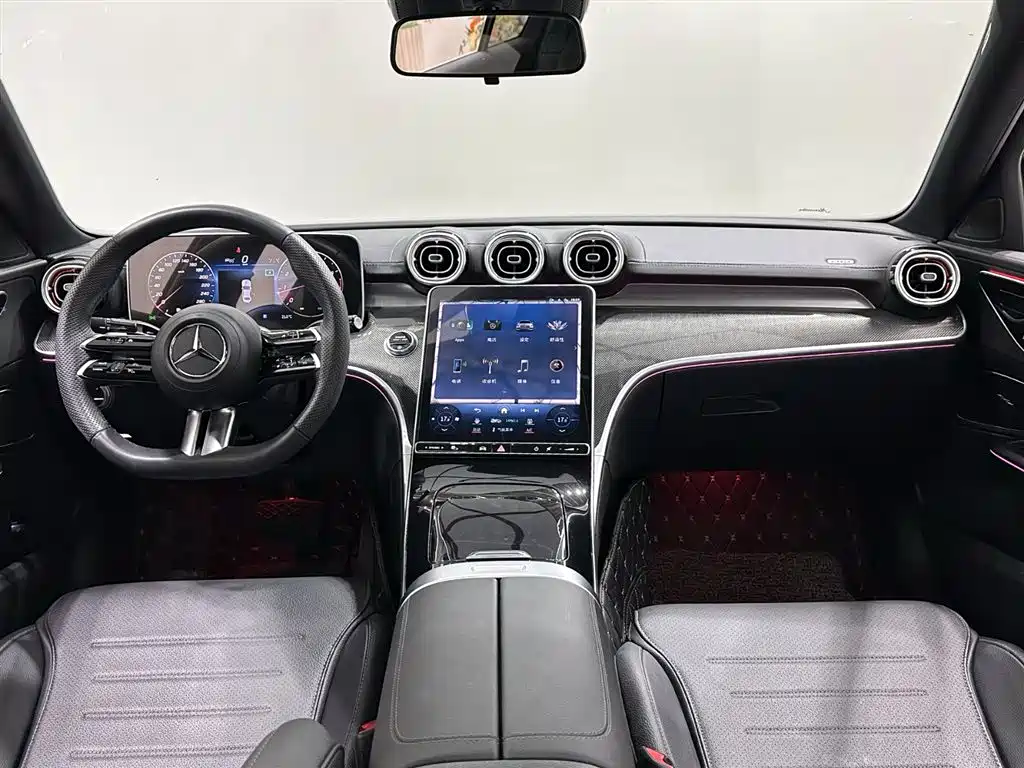 Mercedes-Benz C-Class 2024 — фото 11