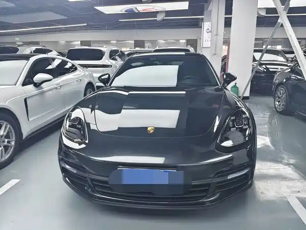 Porsche Panamera 2018