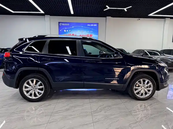 Jeep Cherokee 2014