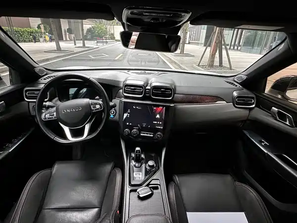 Lynk & Co 03 2018