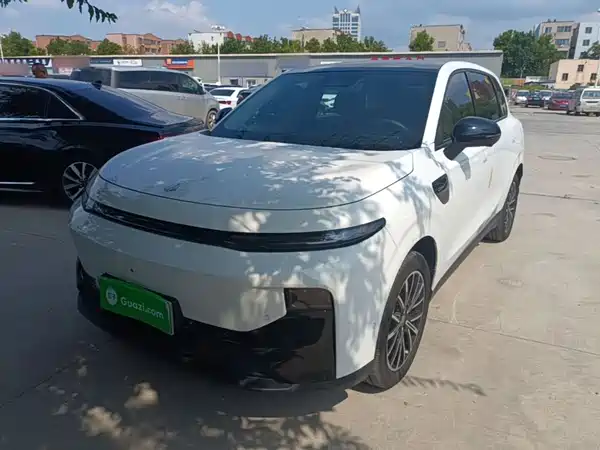 Leapmotor B10 2025