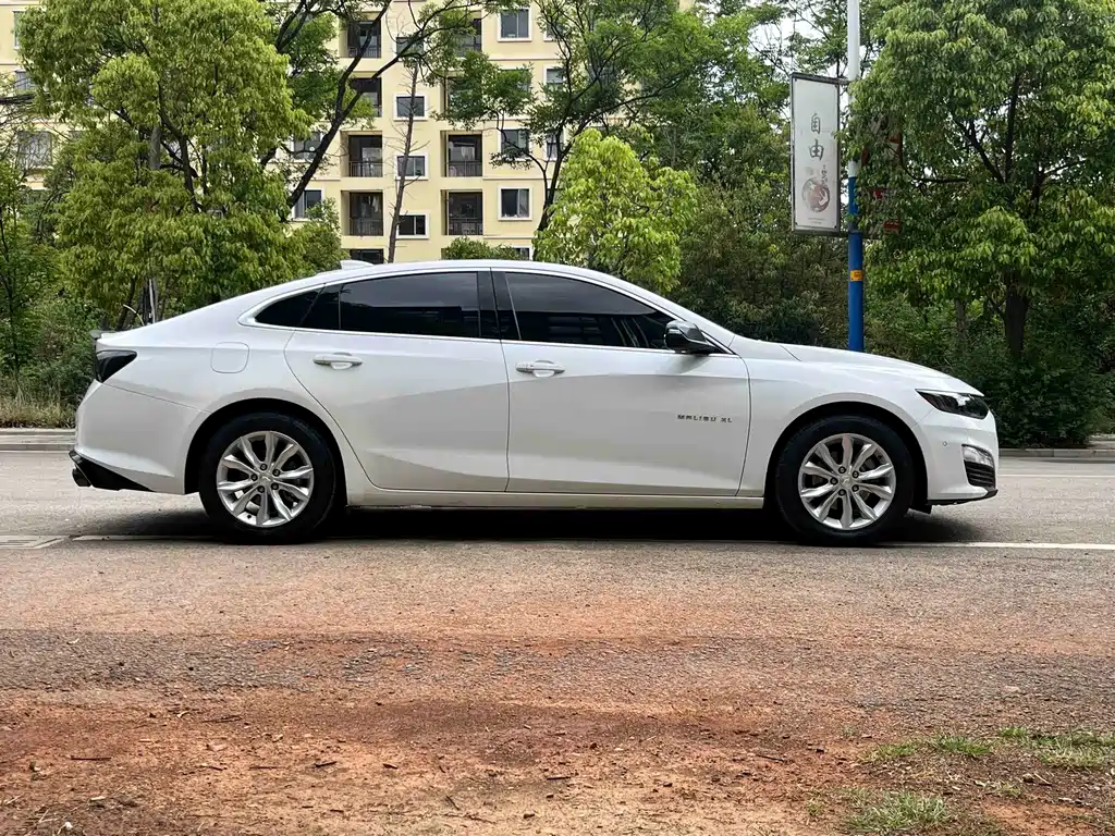 Chevrolet Malibu XL 2022 — фото 4