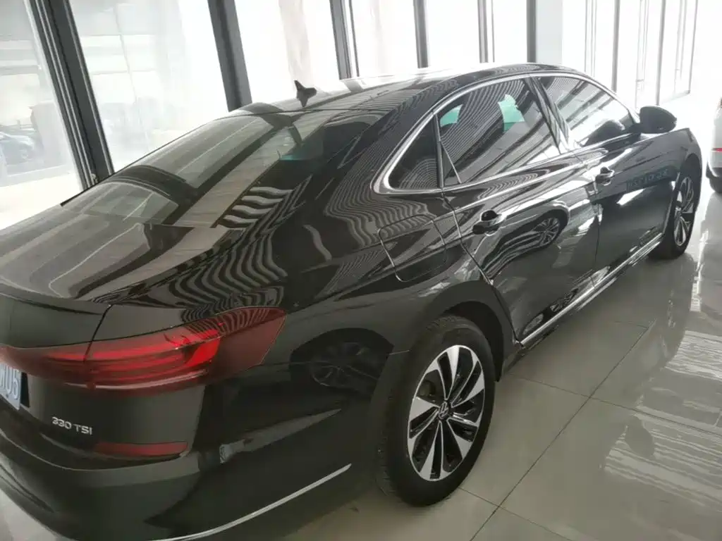 Volkswagen Passat 2023