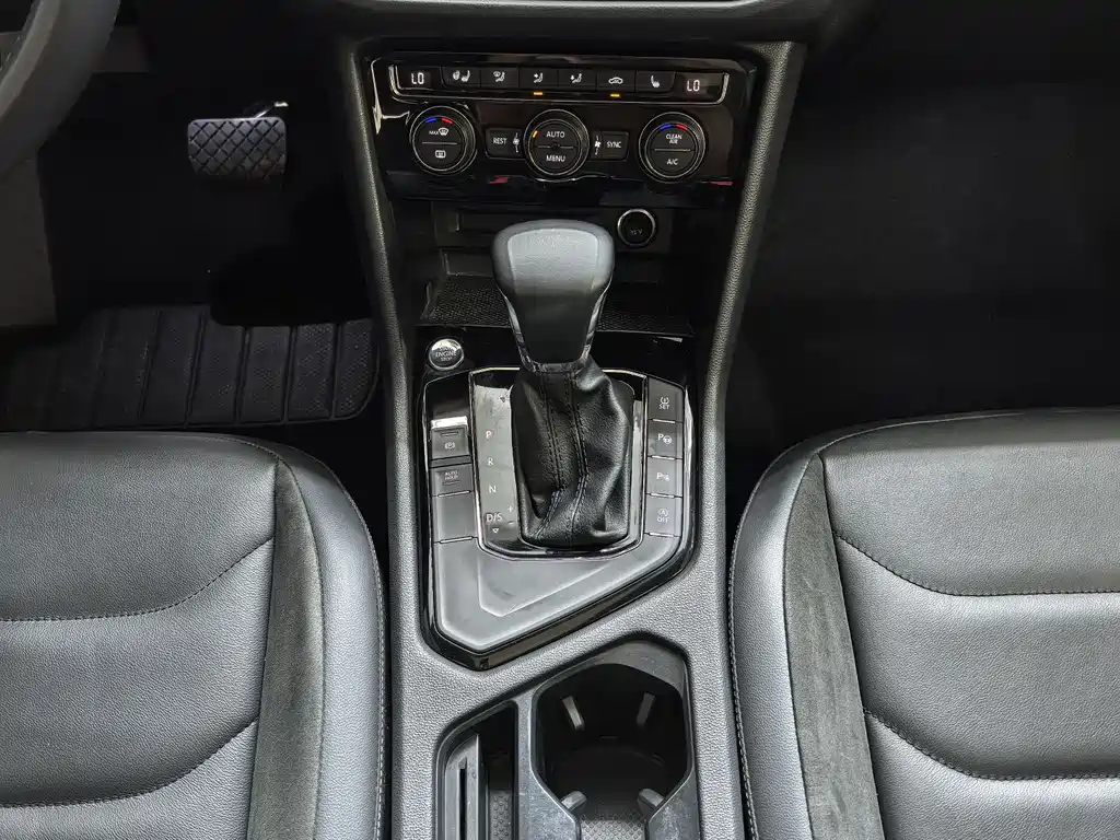 Volkswagen Tiguan L 2019 — фото 11