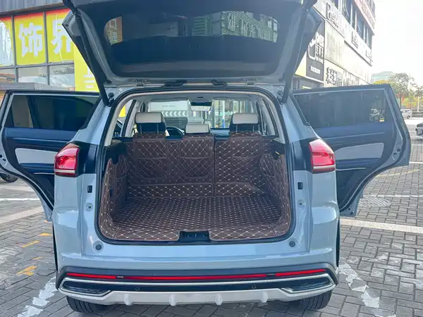 Geely Boyue 2022