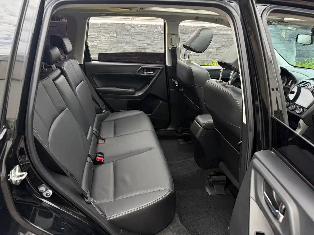 Subaru Forester 2015 — фото 23