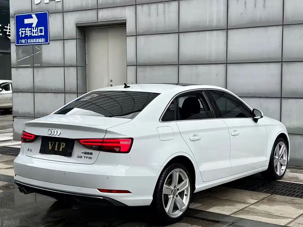 Audi A3 2020 — фото 18