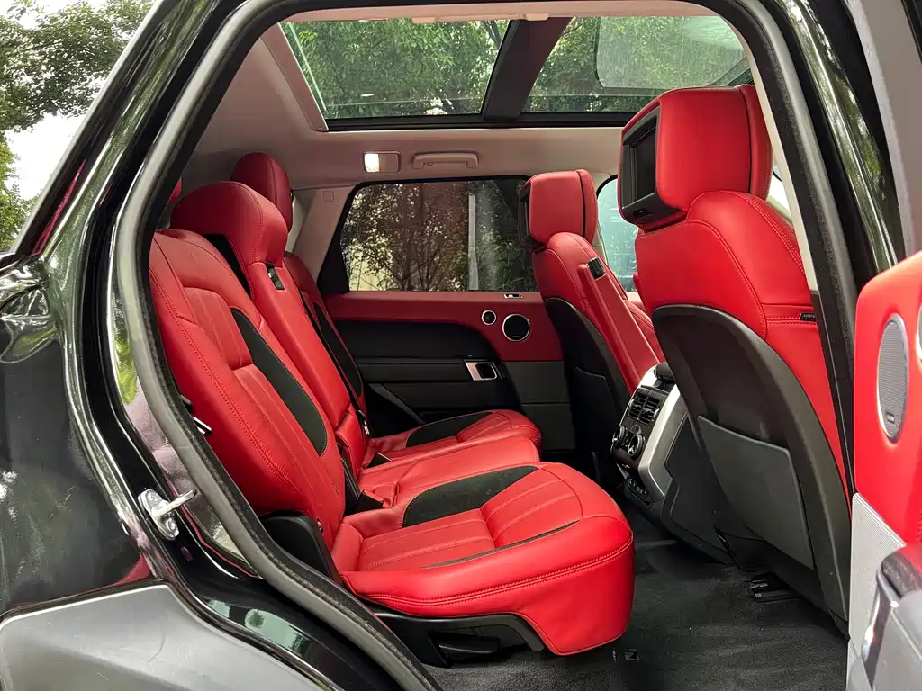 Land Rover Range Rover Sport 2022 — фото 16