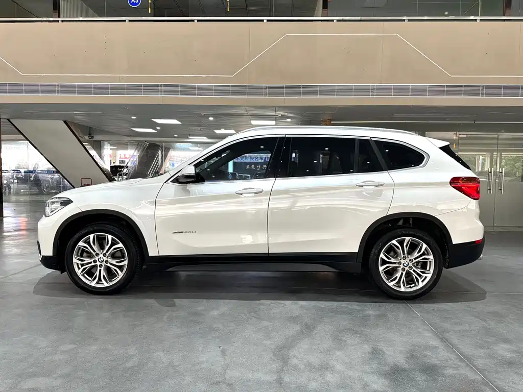 BMW X1 2018 — фото 17