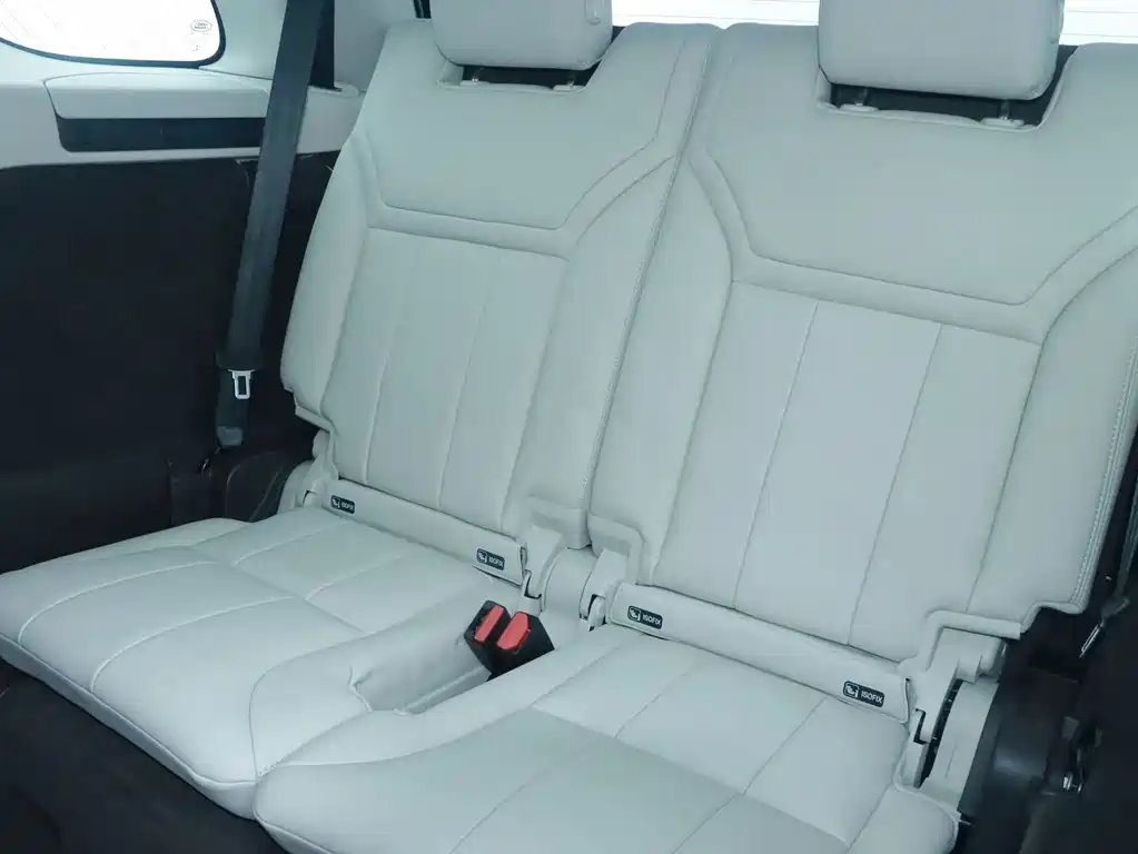 Land Rover Discovery 2017 — фото 15