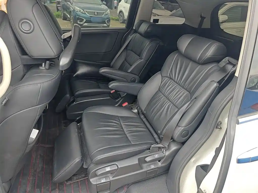 Honda Odyssey 2019 — фото 17