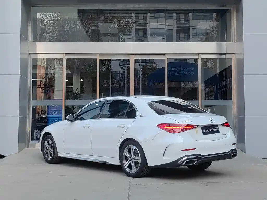 Mercedes-Benz C-Class 2022