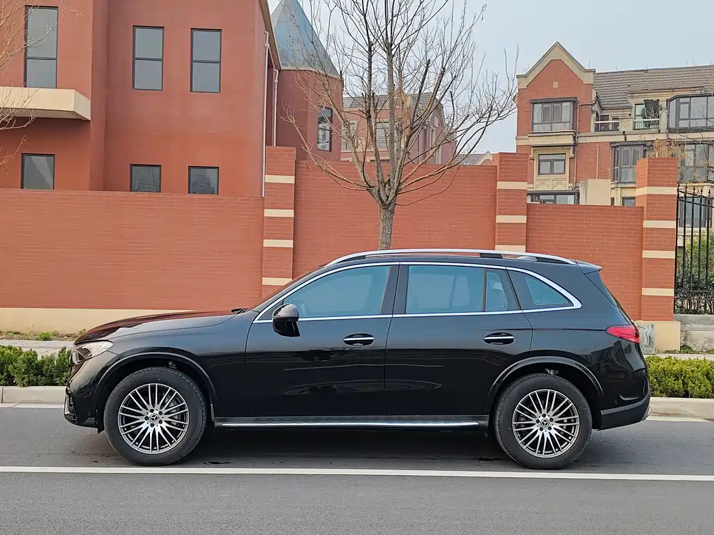 Mercedes-Benz GLC 2023 — фото 18