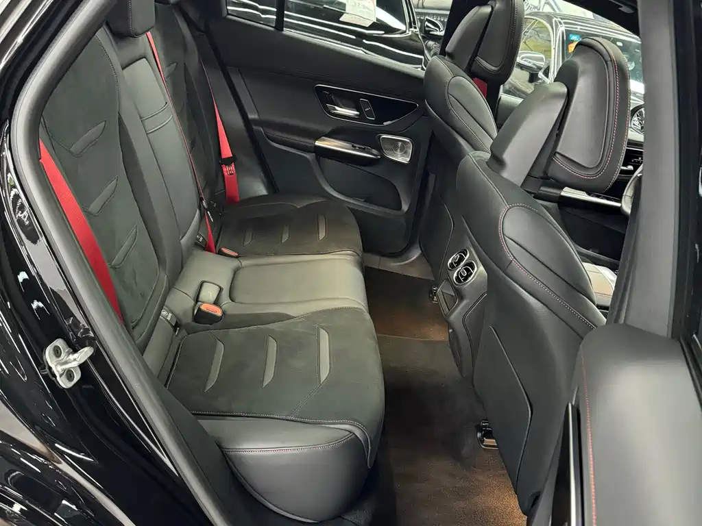 Mercedes-Benz GLC AMG 2024 — фото 16