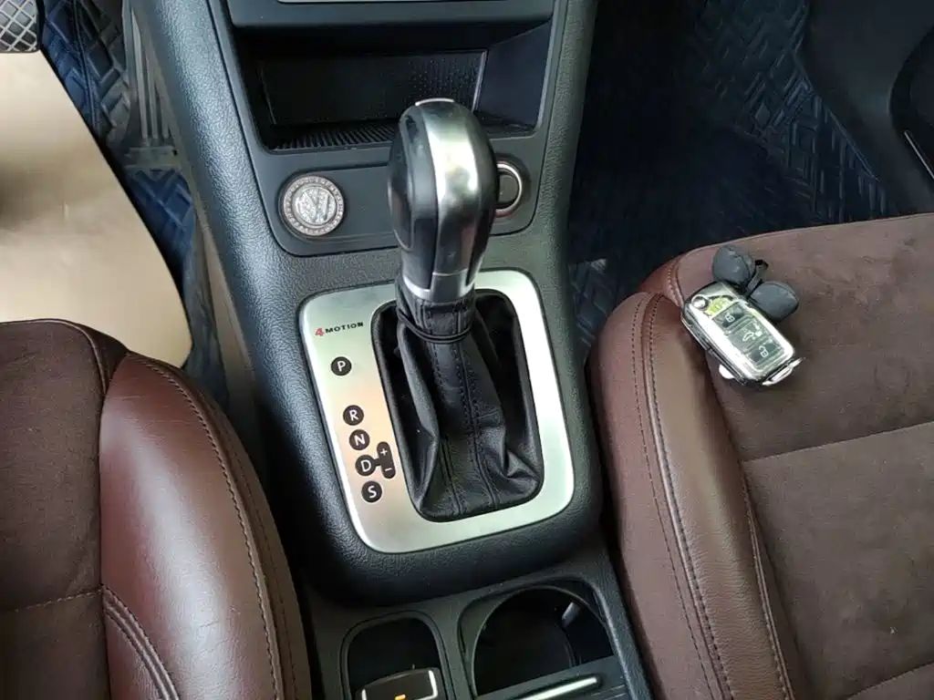 Volkswagen Tiguan 2015 — фото 10