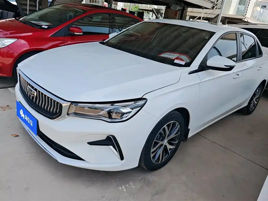 Geely Emgrand 2023