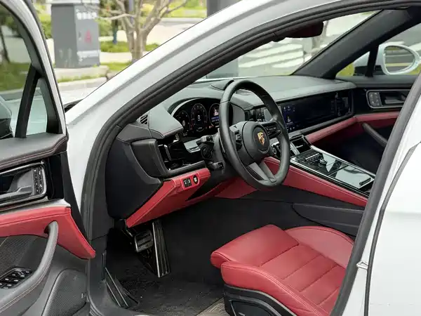 Porsche Panamera 2024
