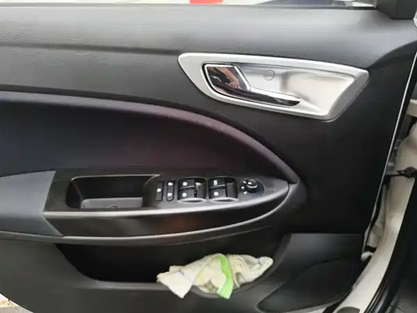 FAW Junpai D60 2015