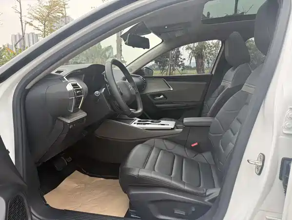 Citroën Versailles C5 X 2023