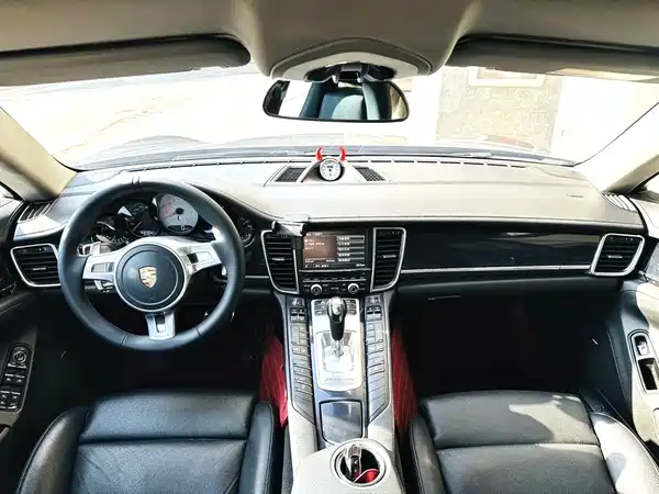 Porsche Panamera 2016