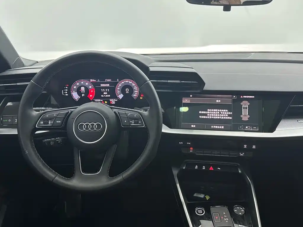 Audi A3 2023 — фото 10