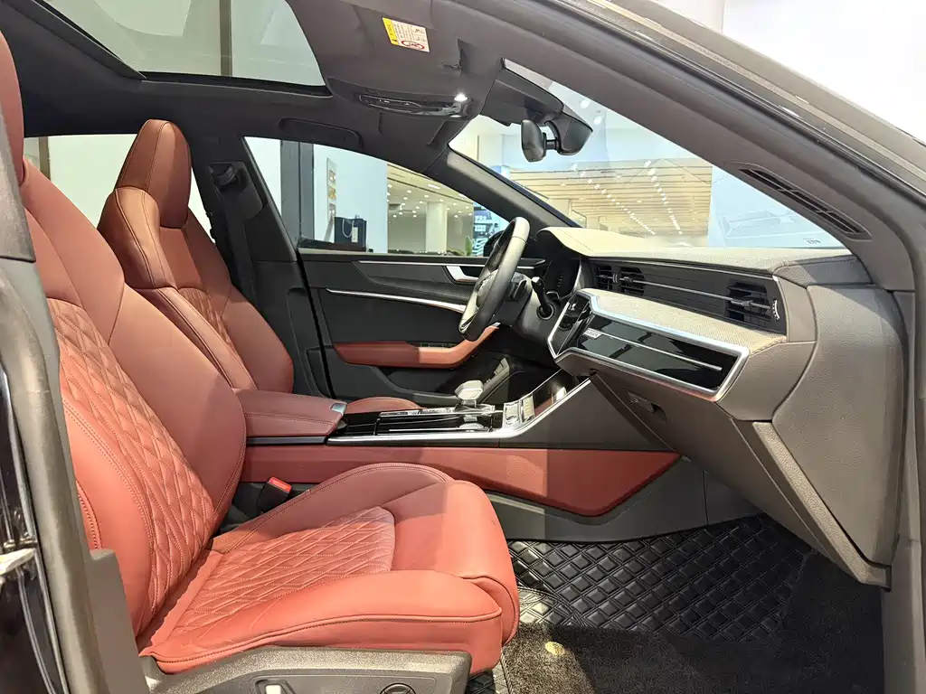 Audi A7L 2023 — фото 15