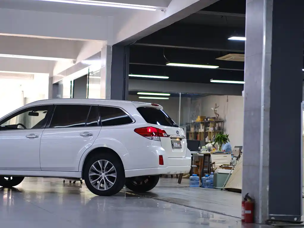 Subaru Outback 2014 — фото 14