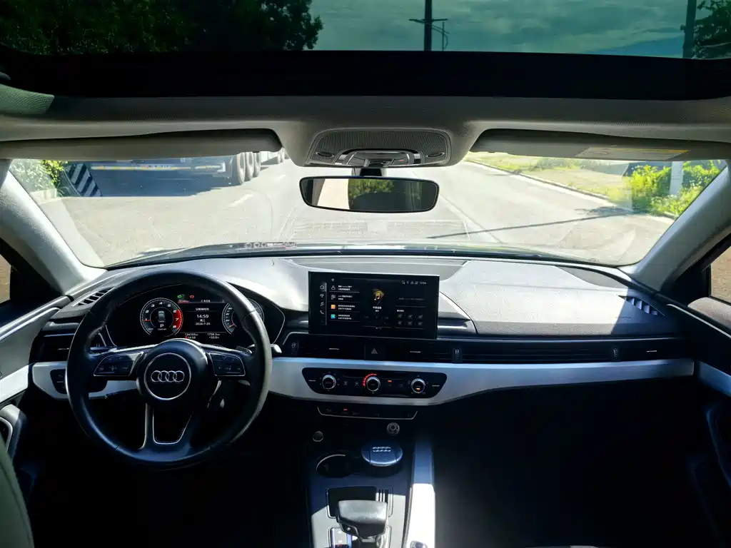 Audi A4L 2021